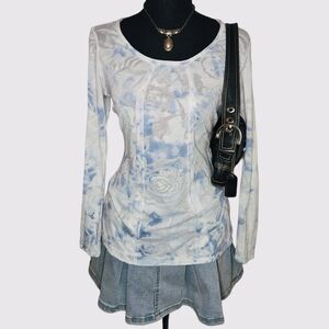 Cute Burnout Blue and White Floral Rose Top 🩵